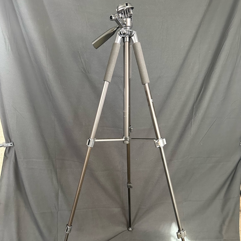 XTech Tripod